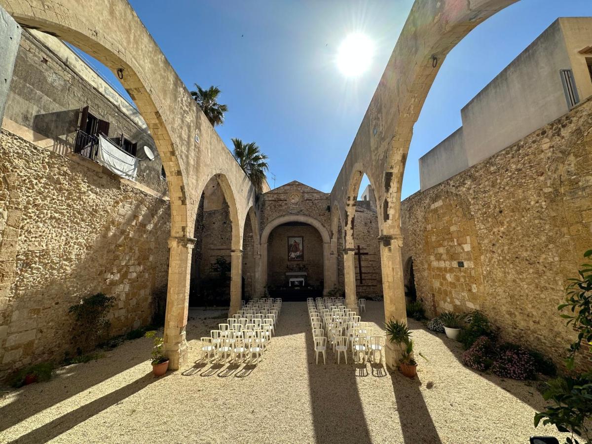Suite Moen Ortigia Сиракузы Экстерьер фото